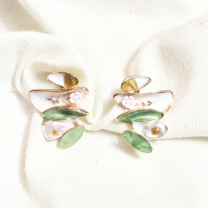 AT White & Green Earring