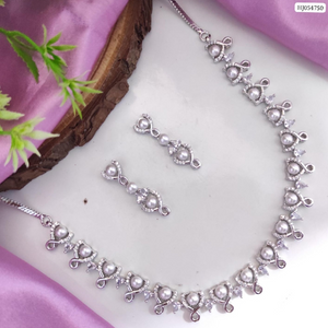 AD White Pearl Necklace